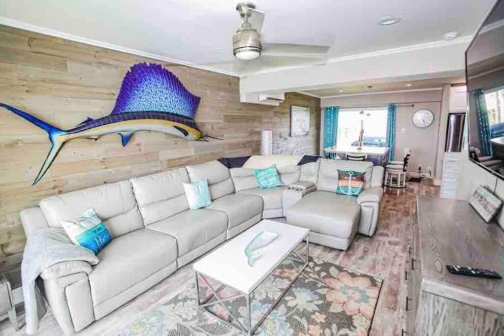 Beachfront Retreat! 3 Steps To Walkover! Surfside Beach Exteriér fotografie